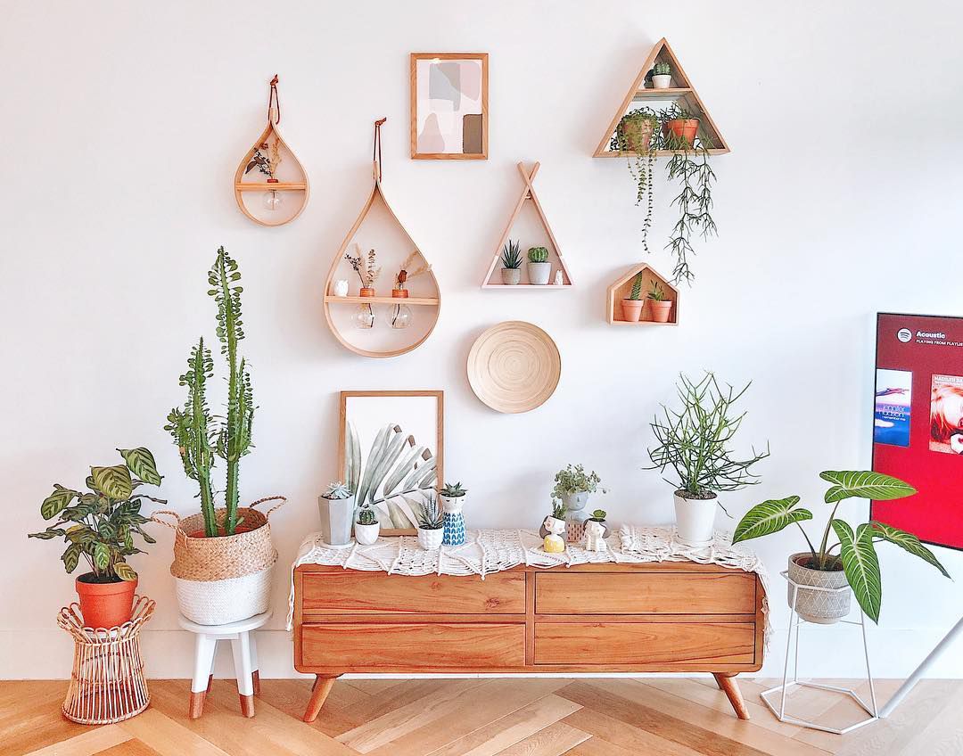 24 DIY Plant Stands Anyone Can Make for a Enticing Present