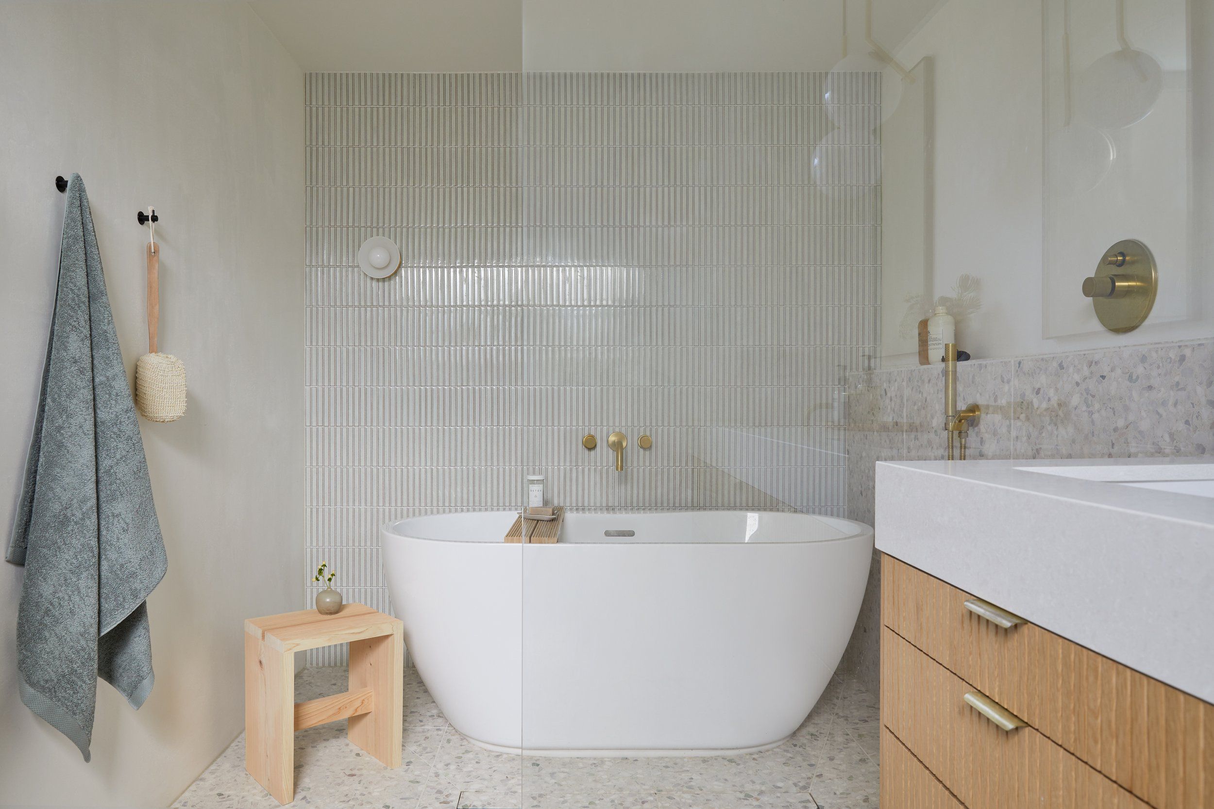 “Moist Room” Loos are Trending — That is Tips about  Get the Look