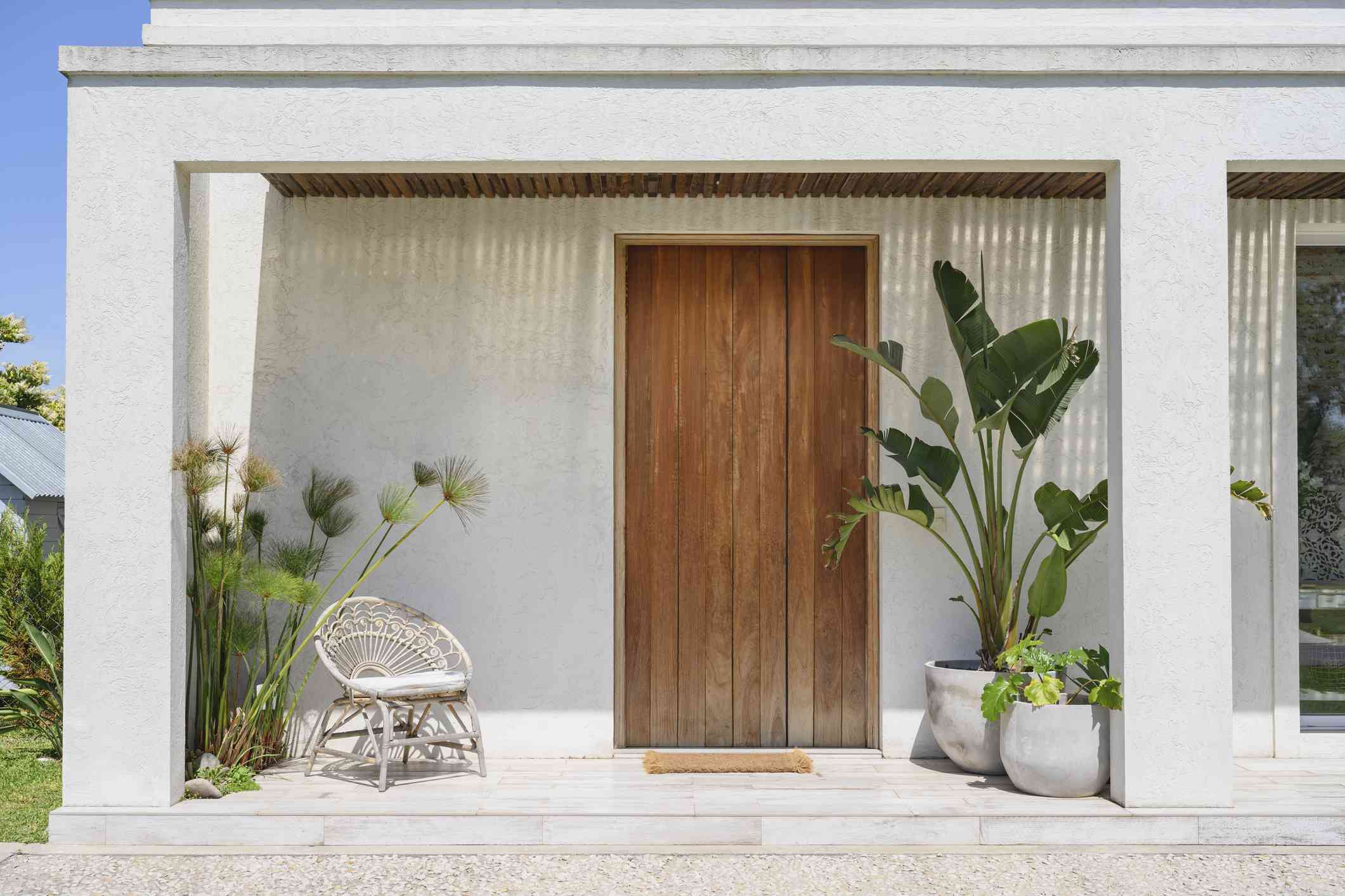 The 12 Biggest Entrance Door Crops for Good Feng Shui